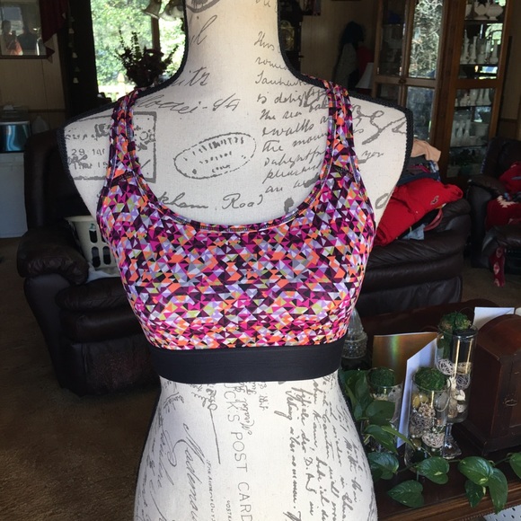 Women’s Victoria secret sport sports bra - Picture 10 of 16